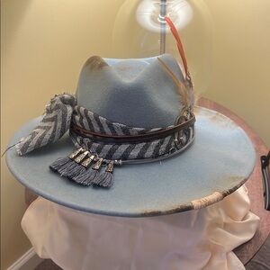 Stylish Blue Feathered Women's Hat